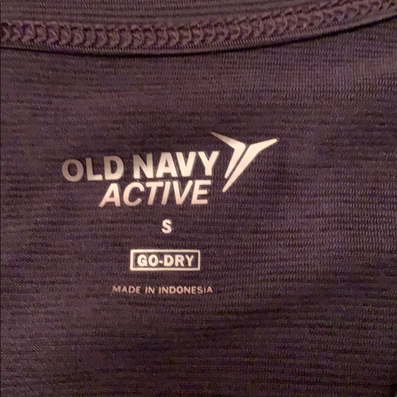 old navy active tee!! - Picture 3 of 4